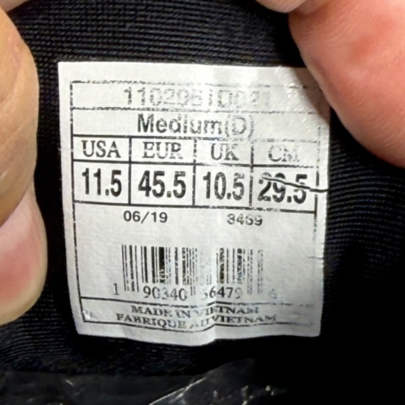 (R5) Brooks Men's Glycerin 17 Running Shoes, Size 11.5D, Black/Red - Picture 13 of 16